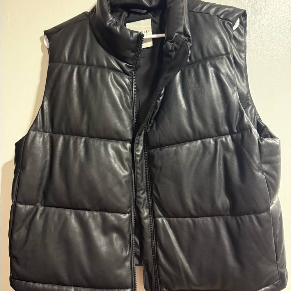 Bagatelle Black Outerwear Puffer Vest